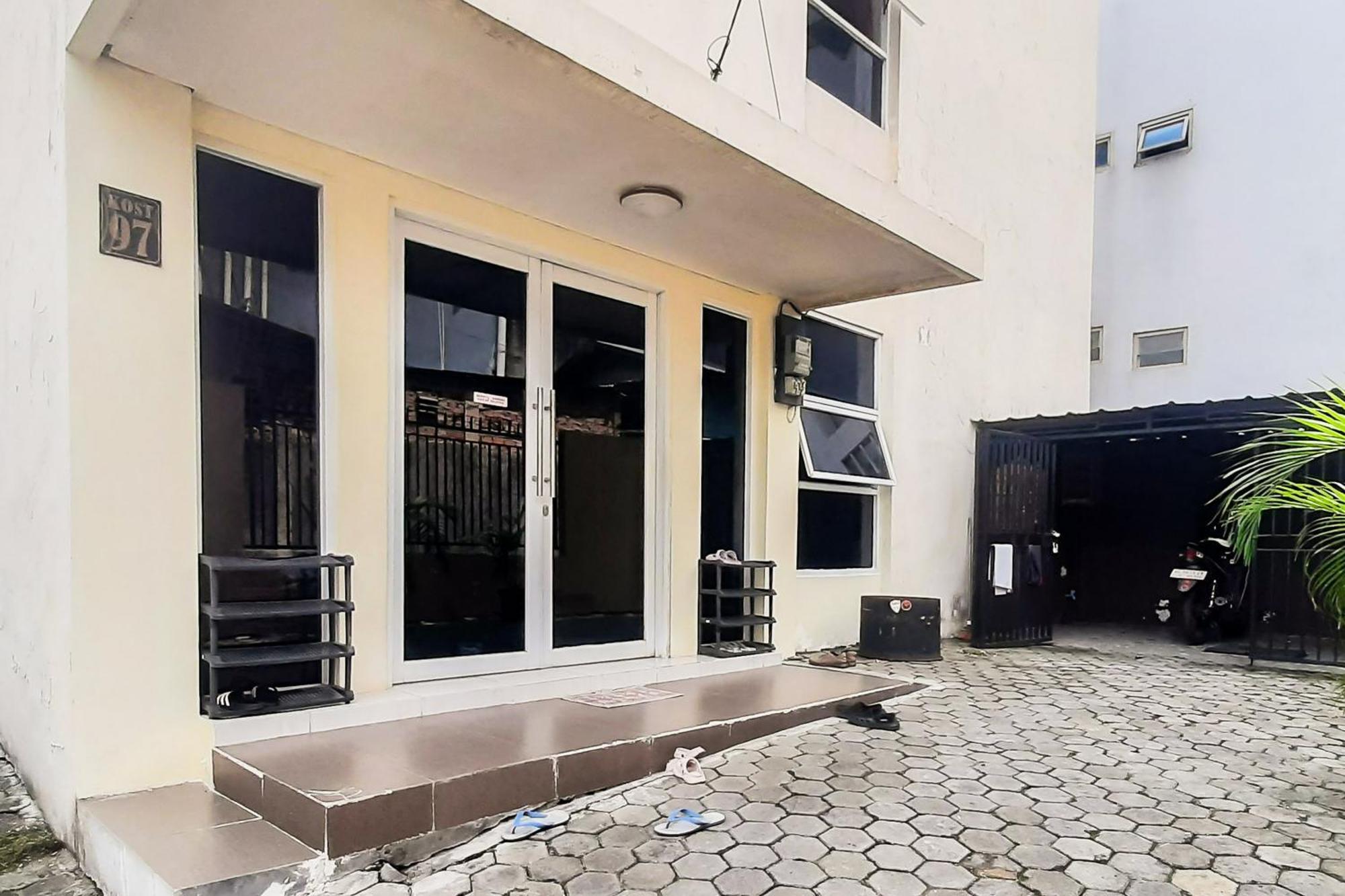 Reddoorz Syariah Near Transmart Mall Palembang Exterior foto