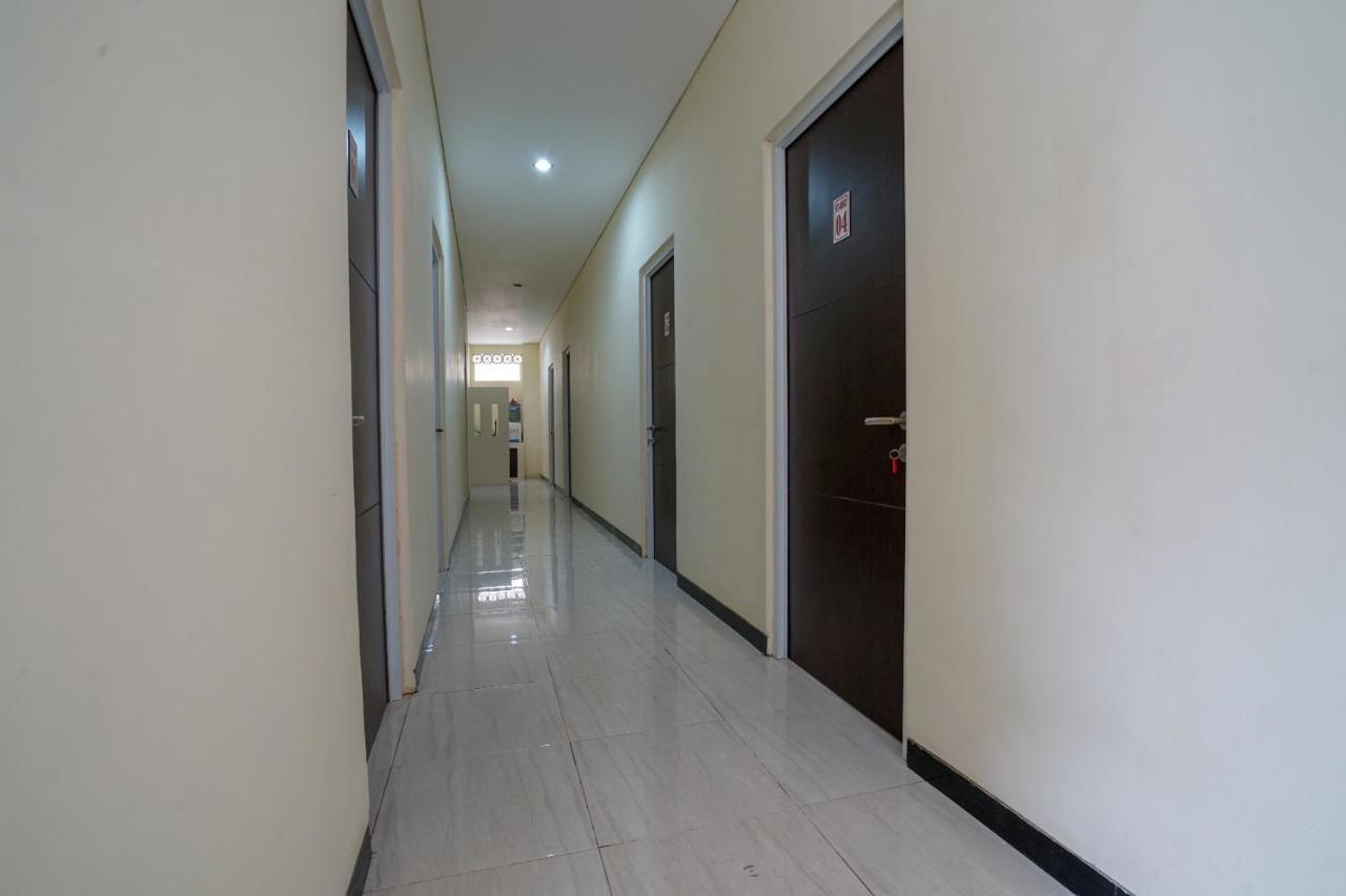 Reddoorz Syariah Near Transmart Mall Palembang Exterior foto